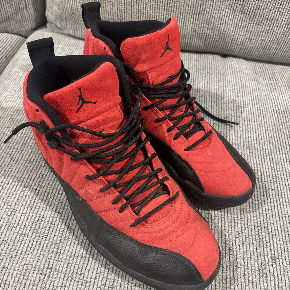 Jordan Men's Red and Black Sneakers